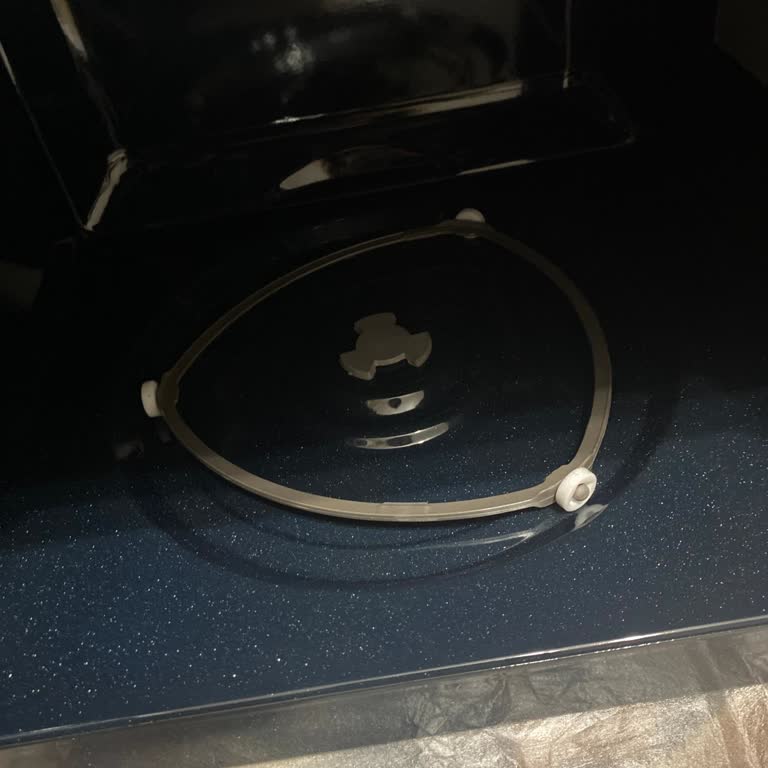 Arızalı Mikrodalga İçin Media Markt, Samsung Ve Kargo Arasındaki Sorumluluk Kavgası