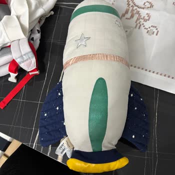Zara Home Peluş Yastık Tek Yıkamada Parlaklık Ve Renk Kaybı