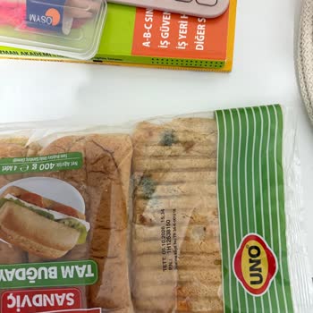 Migros Akyaka AVM Şubesinde Küflü UNO Tam Buğday Ekmeği Satışı Kabul Edilemez