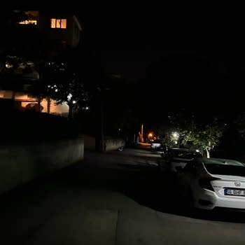 Zümrüt Sokak’ta Sokak Lambaları Çalışmıyor, Güvenlik Riski Oluştu