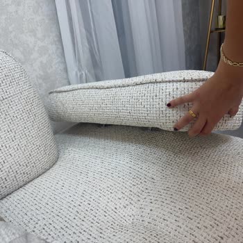 İnegöl Plus Gaziantep Şubesinde Kırık Mobilya Ve Cevapsız İletişim