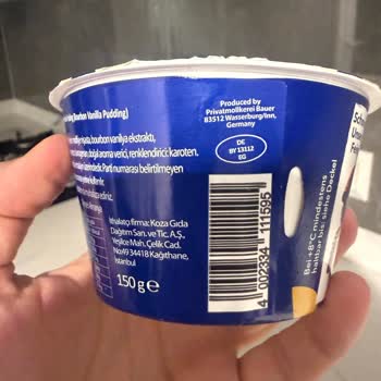 A101 Sandıklı Şubesinde Vanilyalı Puding Üzerinde Küf