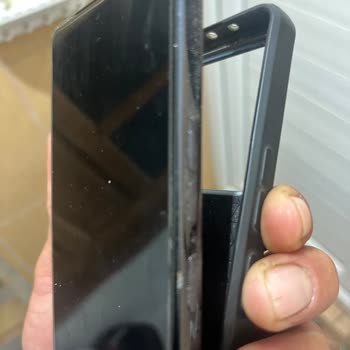 Şebeke Kesintisi Ve Dayanıksız Kasa Nedeniyle Tecno Camon 30 Pro’da Memnuniyetsizlik