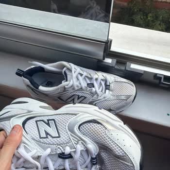 New Balance 530 Ayakkabıda Temizleme Sonrası Sararma Ve Güven Kaybı