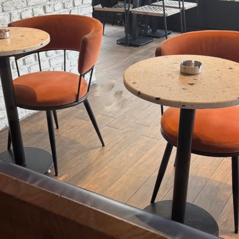 Gloria Jean's Coffees Of Şubesinde Köpek Dışkısı Hijyen İhlali