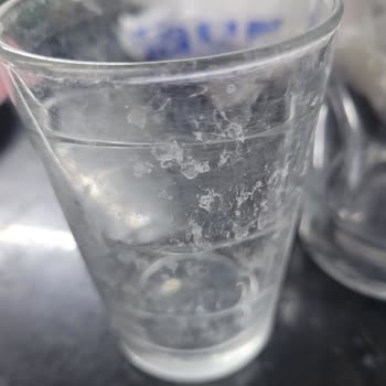 Bulaşık Makinesi Ve Bulaşıklardaki Çizik Ve Hasar İçin Beyaz Kağıt’tan Açıklama Talebi