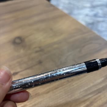 Gratis Mağazasında Boş Eyeliner İçin İade Ve Değişim Talebi