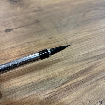 Gratis Mağazasında Boş Eyeliner İçin İade Ve Değişim Talebi