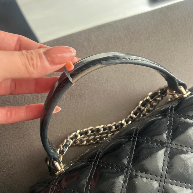 Guess Çanta Sapı Soyuldu, Garanti Başvurusu Cevapsız