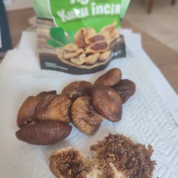 Migros'ta Satın Alınan Kuru İncirlerde Kurt Ve Tüylenme, Sağlık Riski Ve İade Talebi