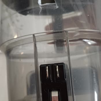 Beko Dikey Süpürge Toz Haznesinin Tekrarlayan Kırılması Ve Ücretsiz Değişim Talebi