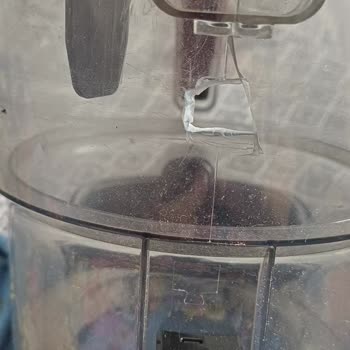 Beko Dikey Süpürge Toz Haznesinin Tekrarlayan Kırılması Ve Ücretsiz Değişim Talebi