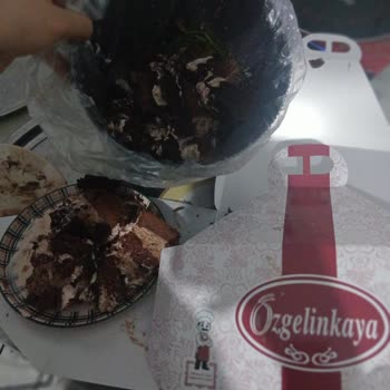 Özgelinkaya Pastanesi Ekşimiş Bozuk Ürün