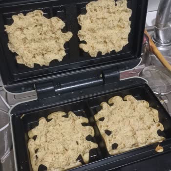Waffle Makinesinde Yapışma Sorunu Ve Müşteri Hizmetinden Destek Alamama
