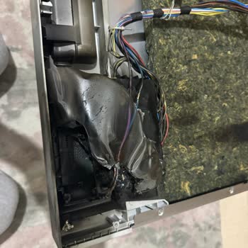 Beko Bulaşık Makinesi Yangın Çıkardı, Garanti Dışı Ücret Talebiyle Güvenliğim Tehlikede