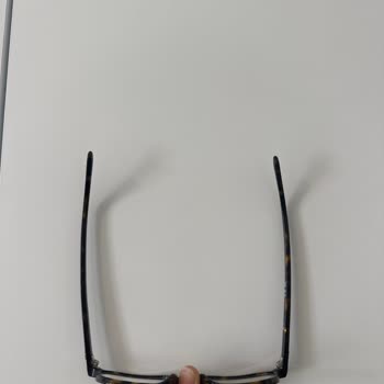 Rayban Gözlüğünde Tekrarlanan Açısal Hata Ve Değişim Talebi