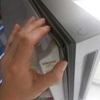 Vestel Buzdolabının Kapak Ve Menteşe Sorunu Ücretsiz Çözülmedi