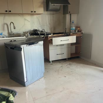 Arçelik Ocağının Patlaması Ve Yangın Sonrası Servis Yanıtsızlığı