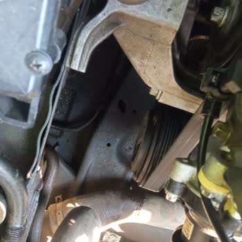 Opel Servisinde Tekrarlayan Yağ Ve Su Kaçaklarıyla Gelen Maddi Ve Manevi Mağduriyet