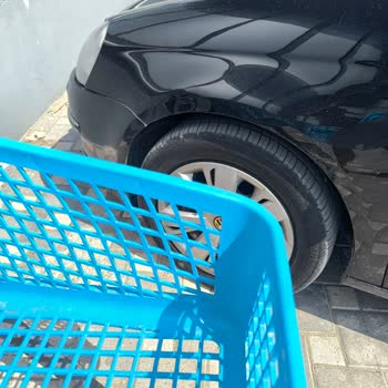 A101 Önünde Park Ettim, Aracım Hasar Gördü, Kamera Yok, Yardım Alamadım
