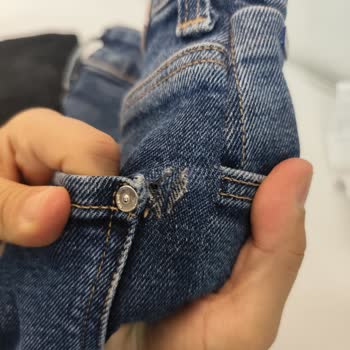 Mavi Pantolonun Hızlı Renk Solması Ve Çürüme Sorunu, Değişim Talebi Reddedildi