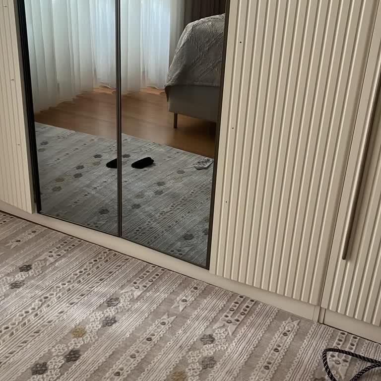 Gardırop Kulpları Kırıldı: 10 Aylık Çözüm Bekleyişi