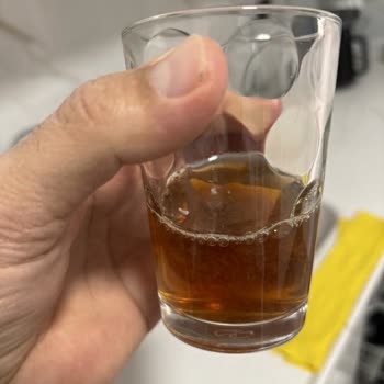 A101 Mağazasında Satın Alınan Doğuş Çayda Toz Halinde Yapraklar Ve Bulanık Demleme