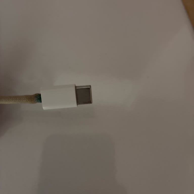 Apple İPad Air Kablomda Hızlı Oksitlenme Ve Magic Keyboard Işık Sorunu