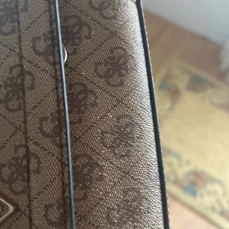 Sahte Şüpheleriyle Karşılaşılan Guess Çanta Ve Ulaşılamayan Müşteri Desteği