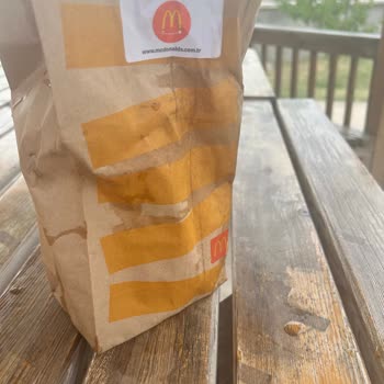 McDonald’s Edirne Şubesinde Yanlış Ürün Ve Dökülen İçecek Şikayeti