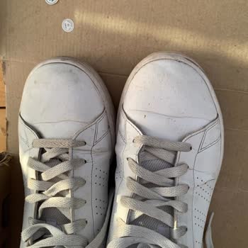 Adidas Advantage Base Sneaker’da Malzeme Kusuru, Garanti İade Talebim Reddedildi