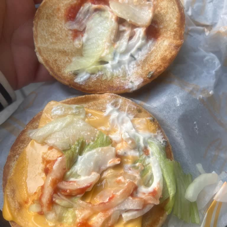 Eksik Köfte Ve Soğuk Patatesli Kalitesiz Servis