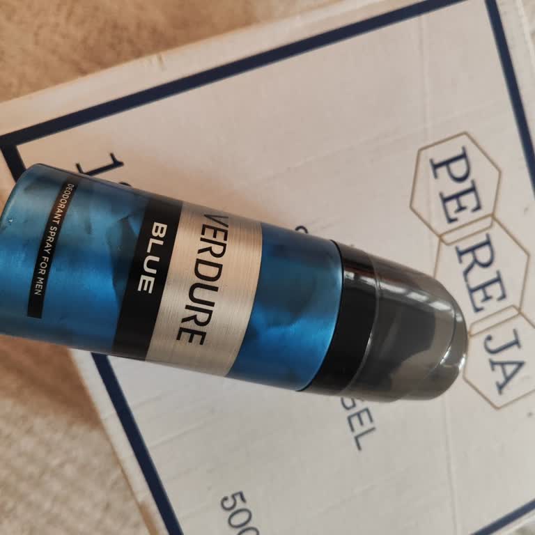 Verdure Blue Deodorant Kokusundaki Değişiklik Sadık Kullanıcıyı Hayal Kırıklığına Soktu
