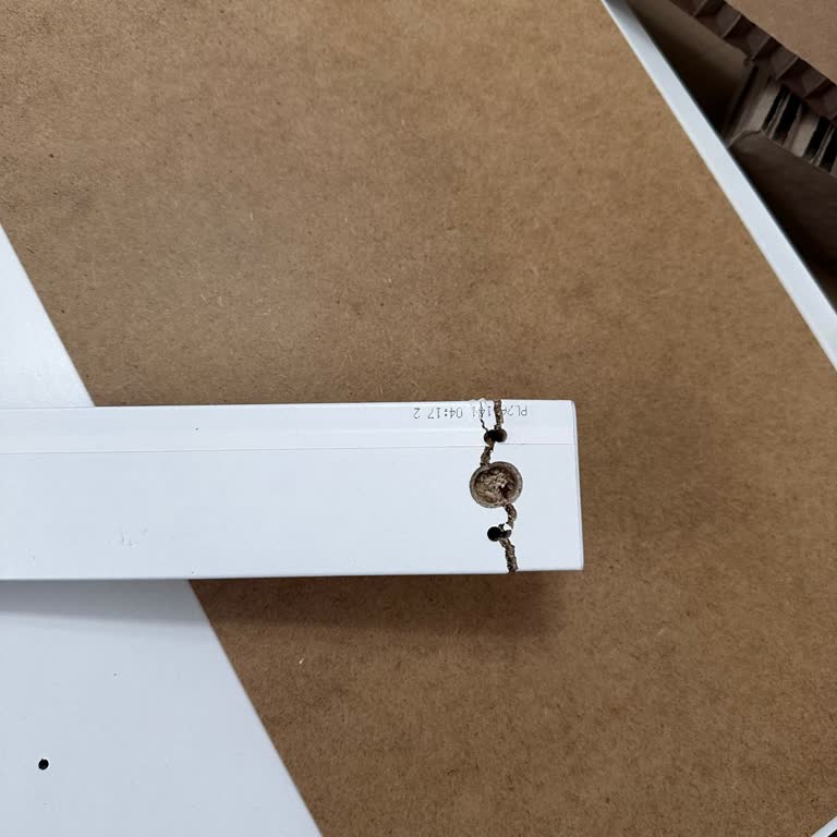 IKEA Ümraniye Mağazasında Kırık Şifonyer Parçası Değişimi Talebi