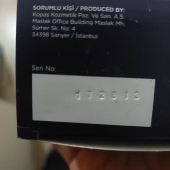 Sesu Tüy Sarartıcı Krem Yeni Kutusunda Şiddetli Cilt Yanığı Ve Yaralar