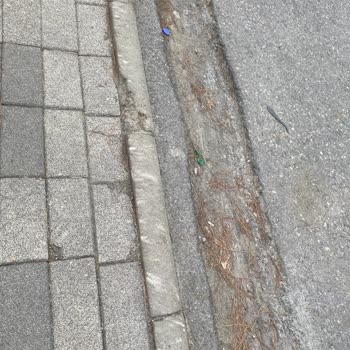Turkcell Superonline’ın Barbaros Mahallesi Fikret Mualla Sokak’taki Kazı Alanının Düzensiz Bırakılması Ve Araç Hasarının Tazmini