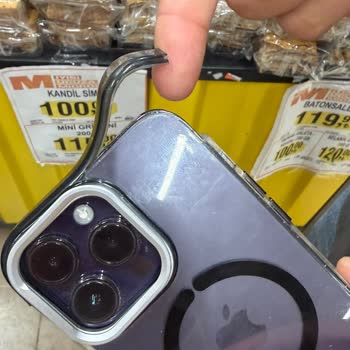 Garanti Olduğu Söylenen Telefon Kılıfı 1,5 Ayda Kırıldı Ve Mağaza Şartları Değişti