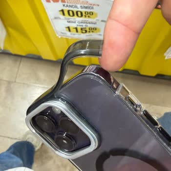 Garanti Olduğu Söylenen Telefon Kılıfı 1,5 Ayda Kırıldı Ve Mağaza Şartları Değişti