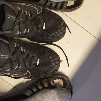 Nike Gore-Tex Ayakkabısının Burun Kısmından Su Geçmesi Ve Yanıltıcı Satış