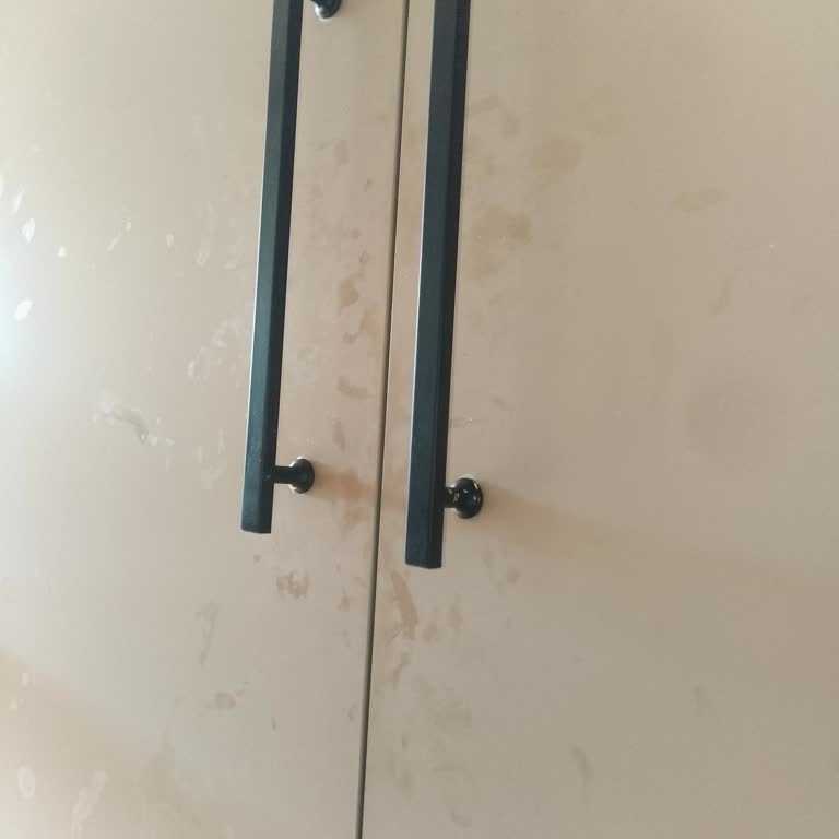 Çamsan Dolap Kapaklarında Üç Ayda Görülen Lekeler