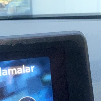 Nissan Qashqai Multimedya Ekranındaki Solma Sorunu Ve Garanti Kapsamında Değişim Talebi
