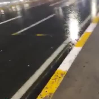İGA İstanbul Havalimanı Dört Numaralı Kapı Karşısı