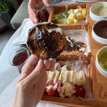Lavinia Bartın Şubesinde 6'lı Box Tatlısı Yanık Pankek Ve Kurumuş Kruvasanla Hayal Kırıklığı