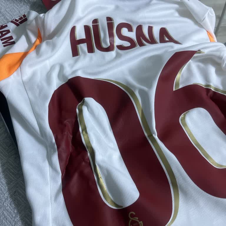 Galatasaray Formasında Buruşuk Baskı Ve Ücret İadesi Talebi
