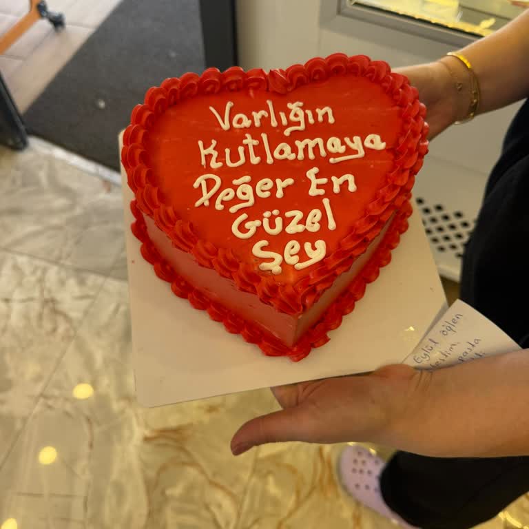 Maya Fırın Bursa Pastada Gıda Boyası Yoğunluğu