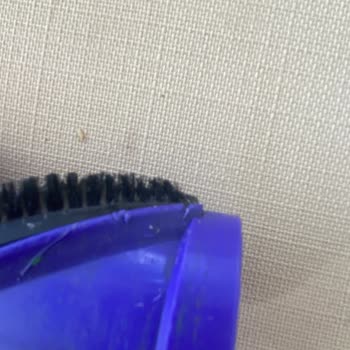 Dyson V15’in Plastik Parçaları Kısa Sürede Çatladı Ve Garanti Kapsamı Dışında Tutuluyor