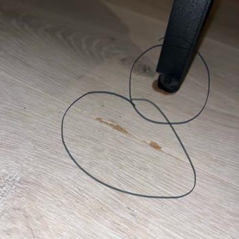 Metal Ayakların Kısa Sürede Kırılması Ve Mağazanın Ücret Talebi