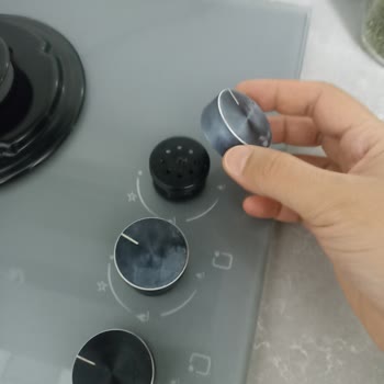 Ankastre Ocak Düğmeleri Kendi Kendine Çıktı Ve Renkleri Soldu