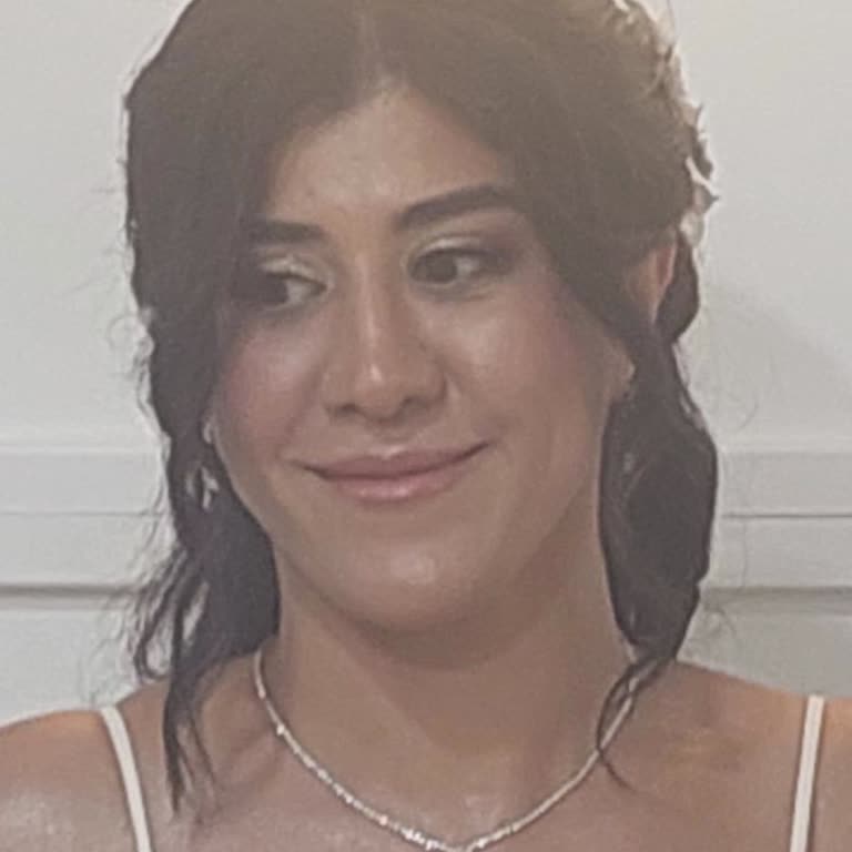 Saç Hizmetindeki Gecikme Ve Acele Makyaj Nedeniyle Nişan Çekimime Geç Kalma