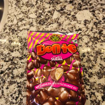 Bonte Çikolatalı Badem Ürünün İçinde Kıl Bulunması Gıda Güvenliği Şikayeti
